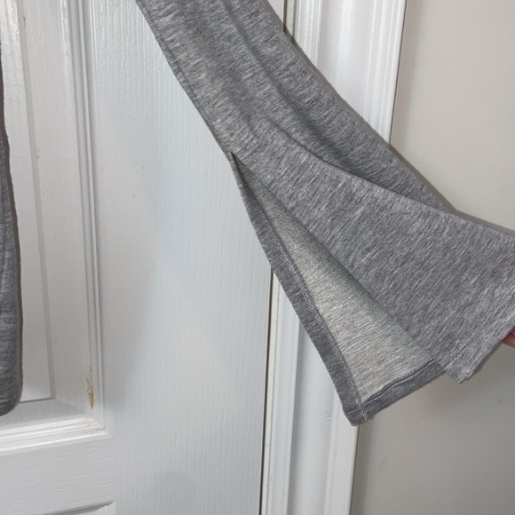 Women’s top - Picture 2 of 3